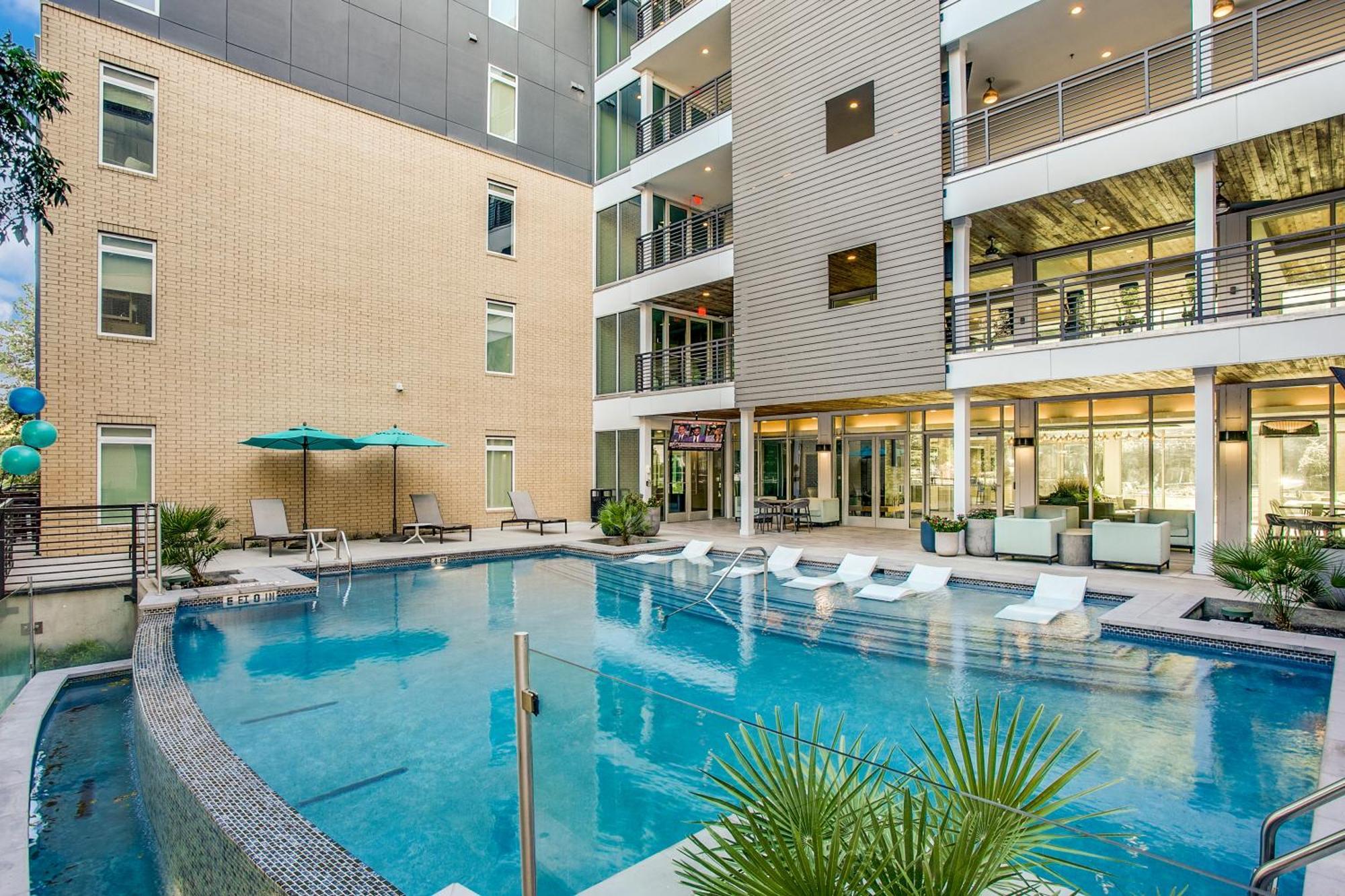 Lush Downtown Condo On Riverwalk W King Ste, Free Parking, Pet Friendly, Centrally Located On Riverwalk San Antonio Exteriér fotografie