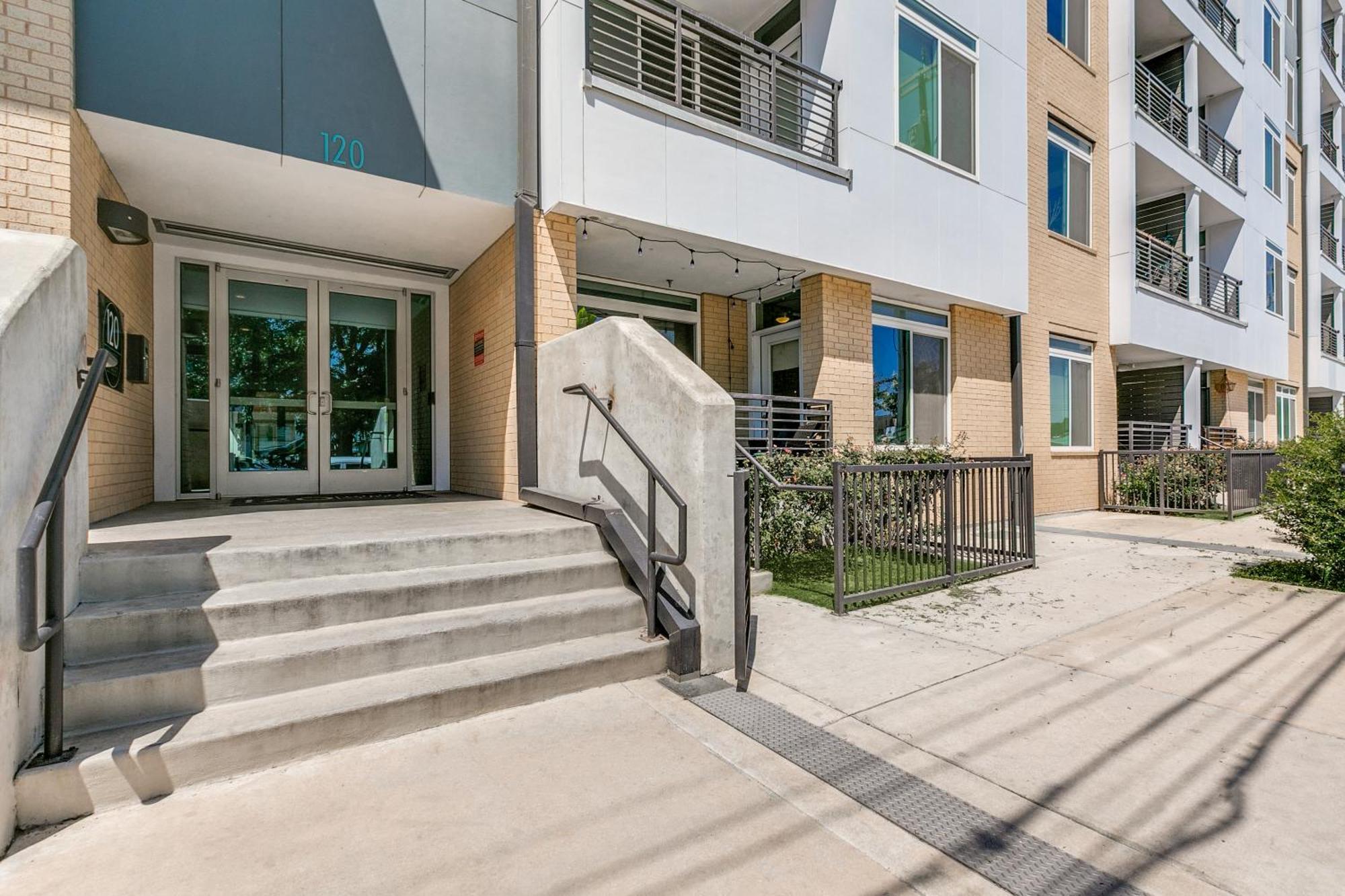 Lush Downtown Condo On Riverwalk W King Ste, Free Parking, Pet Friendly, Centrally Located On Riverwalk San Antonio Exteriér fotografie