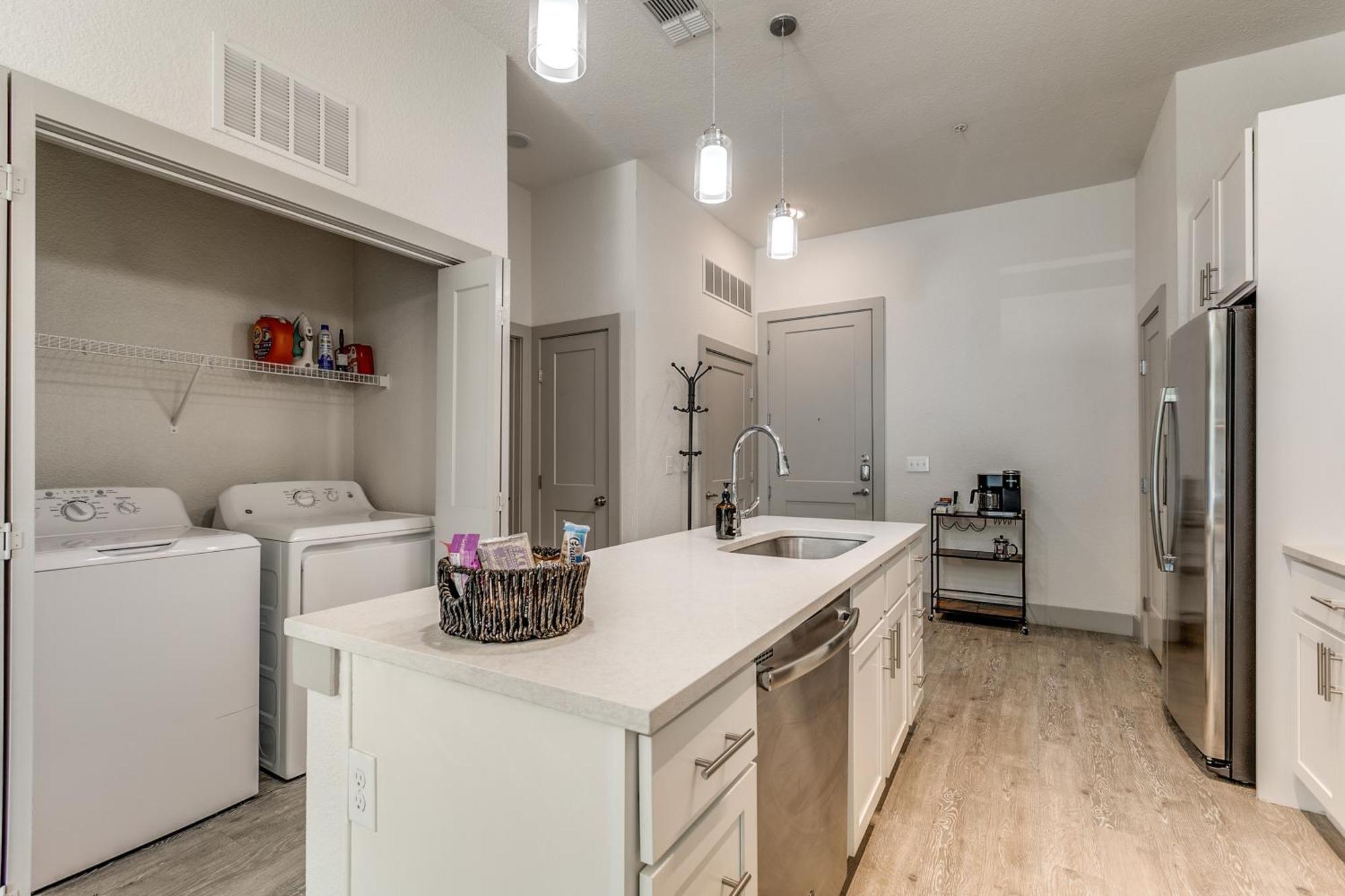 Lush Downtown Condo On Riverwalk W King Ste, Free Parking, Pet Friendly, Centrally Located On Riverwalk San Antonio Exteriér fotografie